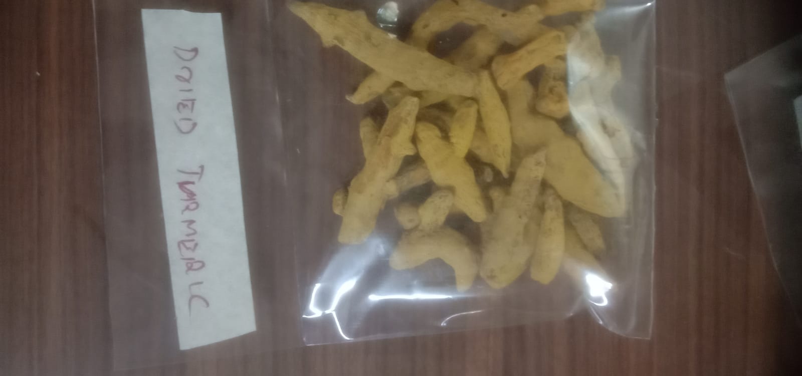 DRIED TURMERIC